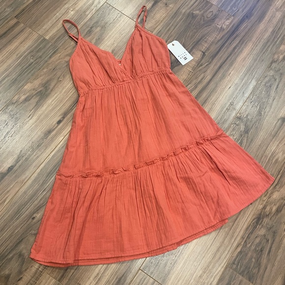 Billabong Dresses & Skirts - Billabong mini dress NWT